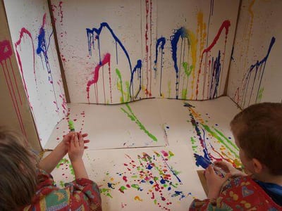 I bambini hanno tanti modi per divertirsi e condividere all'Asilo Nido